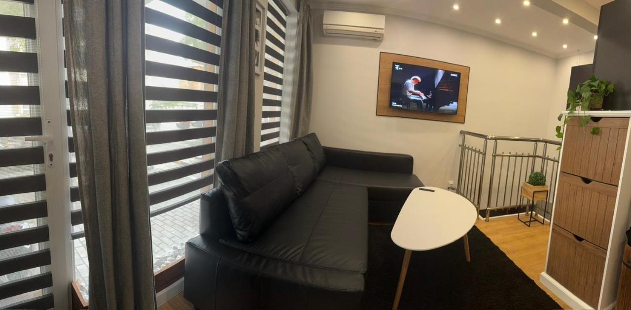 Casa Raffaelo Lägenhet Burgas Exteriör bild